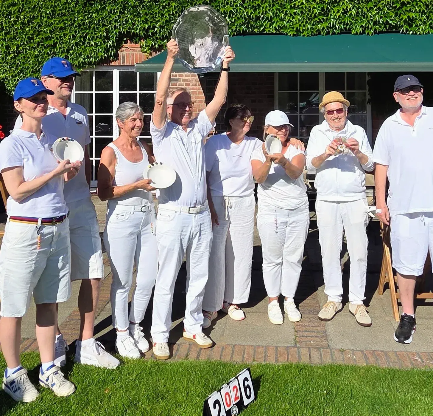 Clubmitglieder des HCC feiern einen Turniersieg